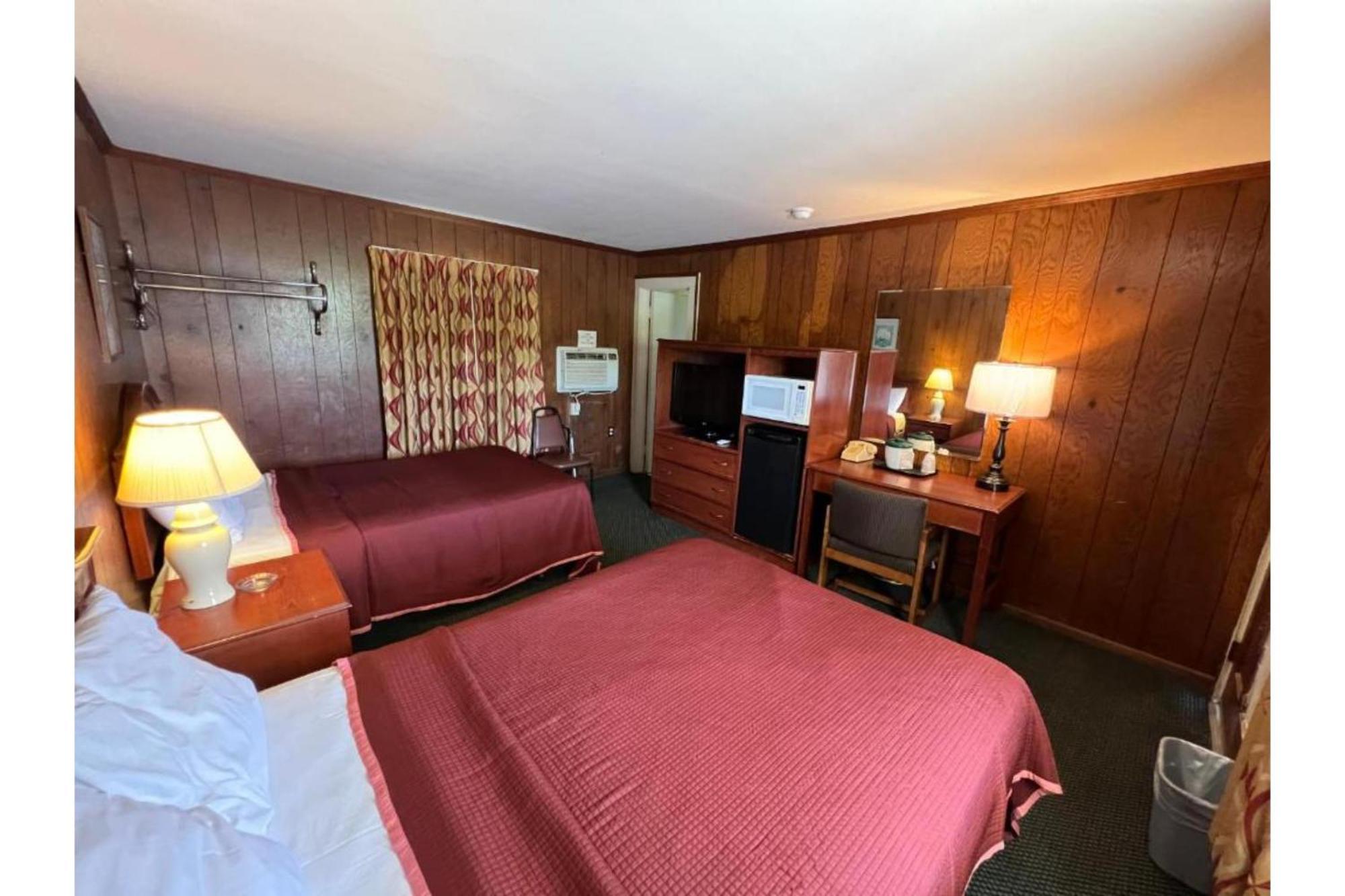Relax Inn By Oyo Natural Bridge I-81 Exteriör bild