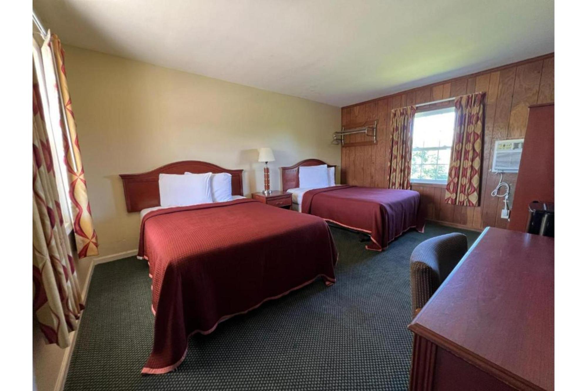 Relax Inn By Oyo Natural Bridge I-81 Exteriör bild