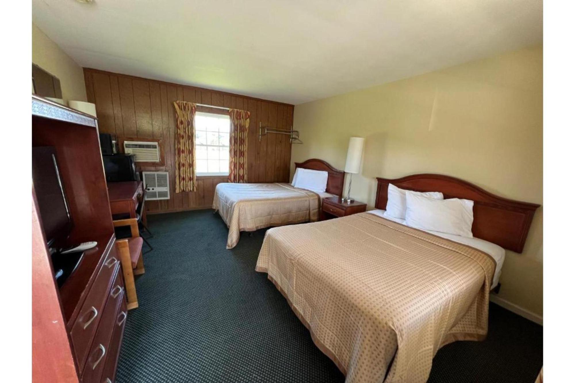 Relax Inn By Oyo Natural Bridge I-81 Exteriör bild