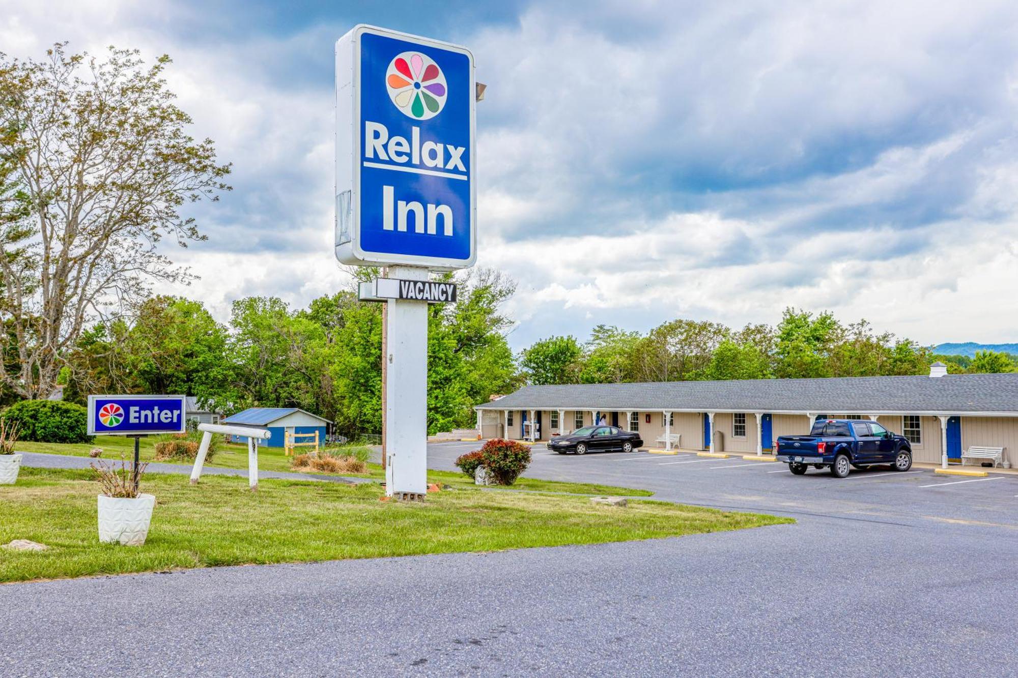Relax Inn By Oyo Natural Bridge I-81 Exteriör bild